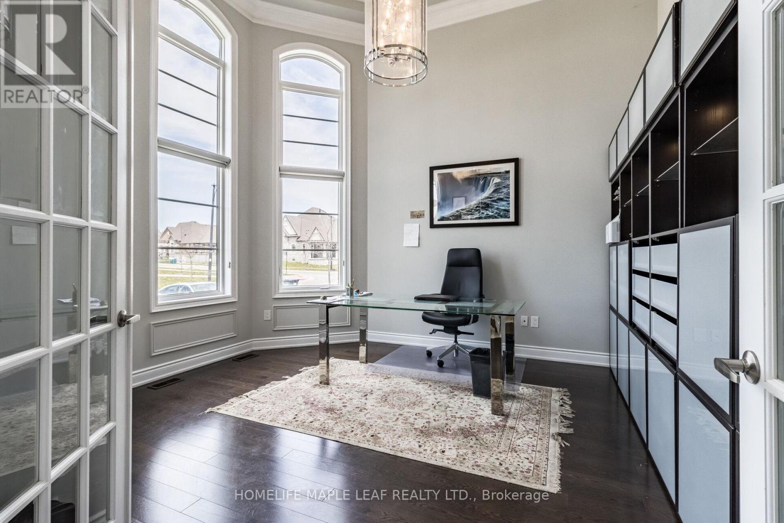 44 Herringbone Crescent, Brampton, Ontario  L6P 4B8 - Photo 4 - W12957308