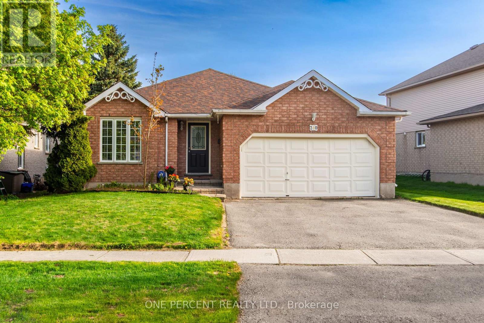 240 WALSH CRESCENT, Orangeville, Ontario