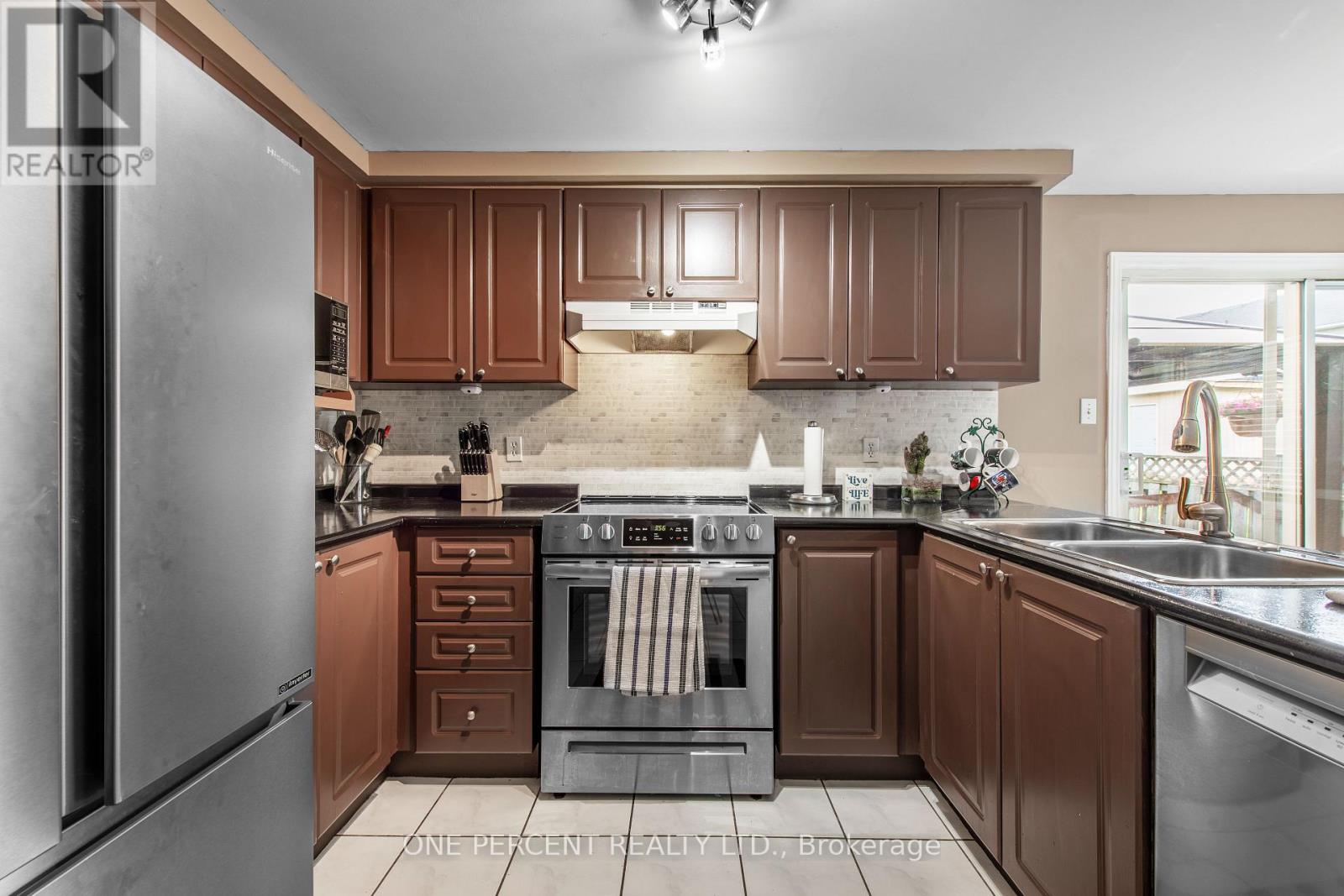 240 Walsh Crescent, Orangeville, Ontario  L9W 4T1 - Photo 12 - W12957314