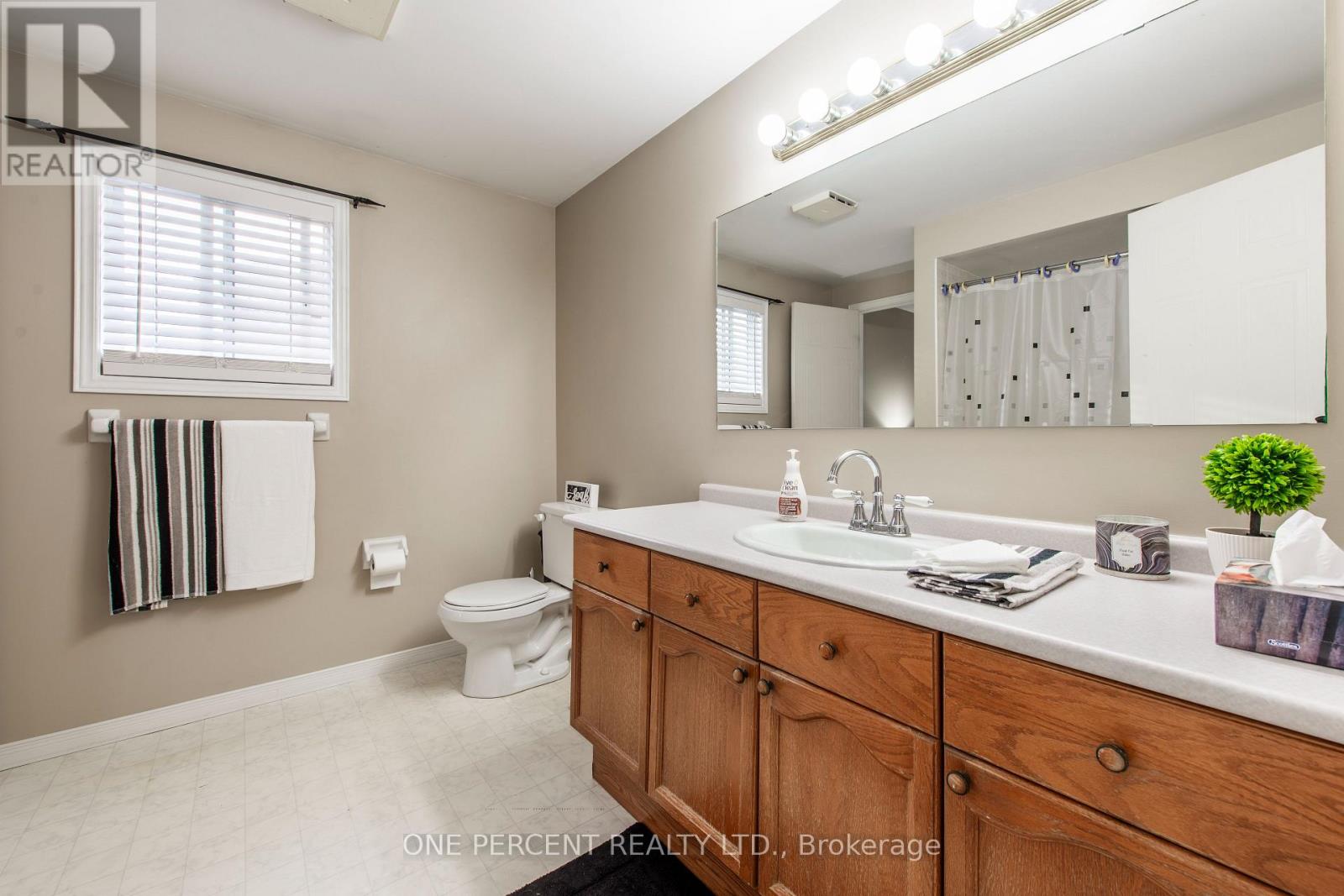 240 Walsh Crescent, Orangeville, Ontario  L9W 4T1 - Photo 20 - W12957314