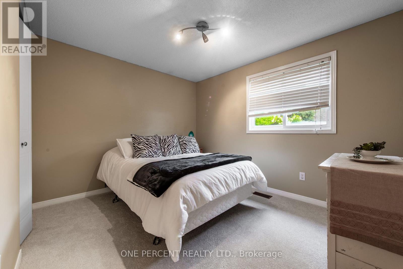 240 Walsh Crescent, Orangeville, Ontario  L9W 4T1 - Photo 21 - W12957314