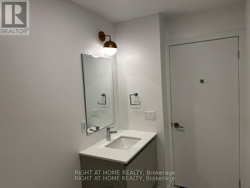 Ph12 - 405 Dundas Street W, Oakville, Ontario  L6M 5P9 - Photo 23 - W12957320