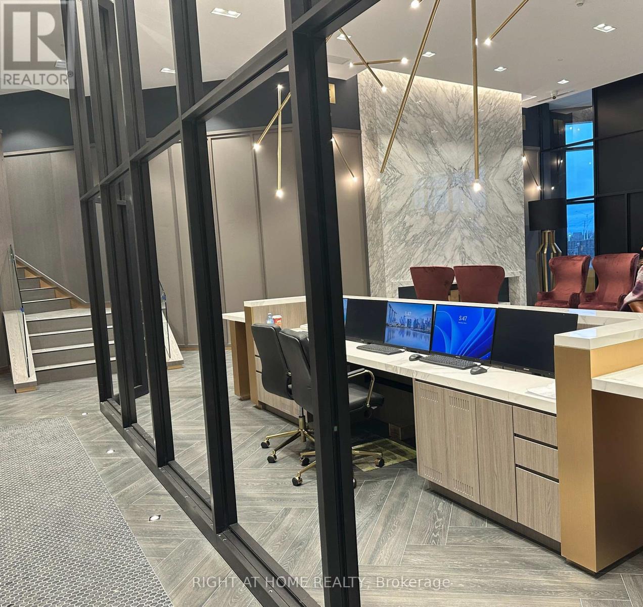 Ph12 - 405 Dundas Street W, Oakville, Ontario  L6M 5P9 - Photo 40 - W12957320