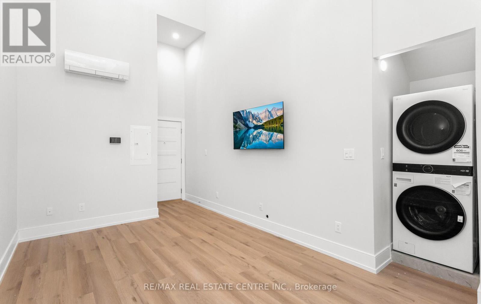 204 - 271 Queen Street S, Mississauga, Ontario  L5M 1L9 - Photo 5 - W12957342