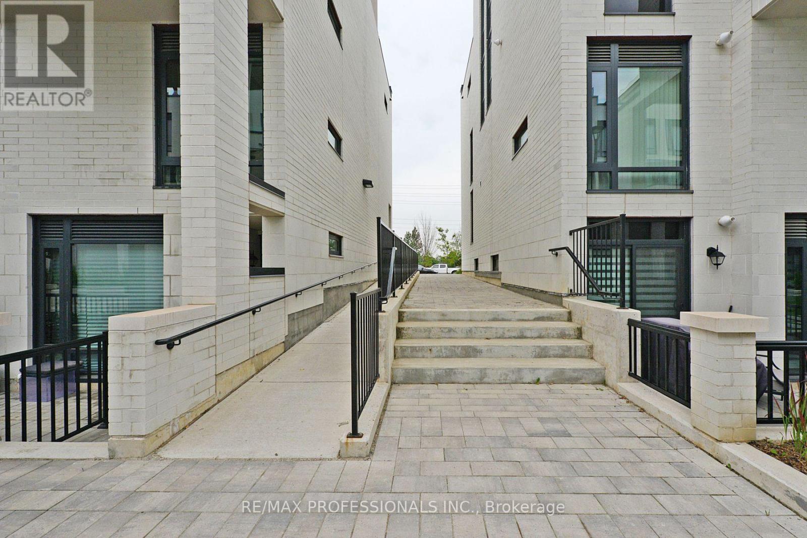 601 - 140 Widdicombe Hill Boulevard, Toronto, Ontario  M9R 0A9 - Photo 32 - W12957344