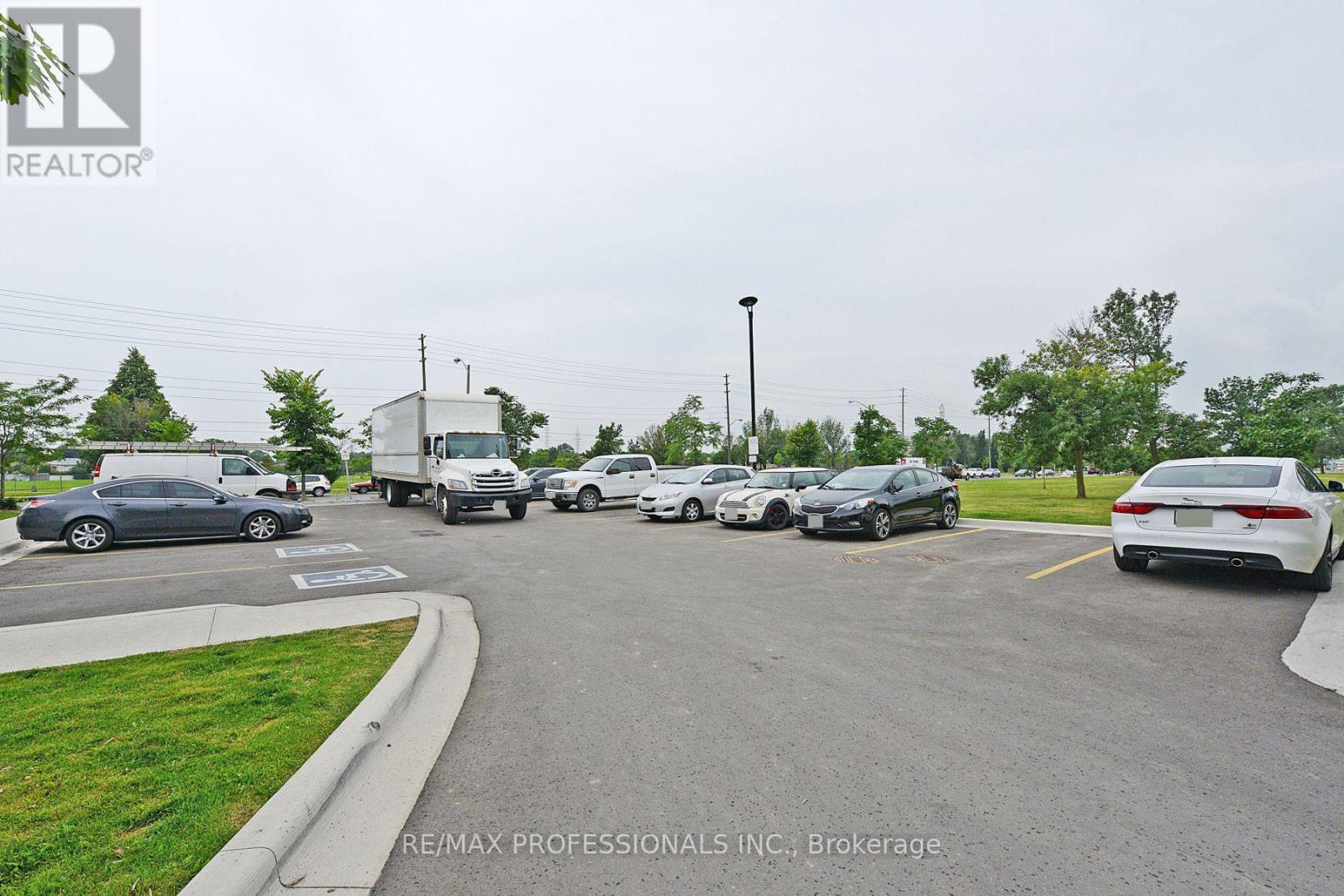 601 - 140 Widdicombe Hill Boulevard, Toronto, Ontario  M9R 0A9 - Photo 34 - W12957344