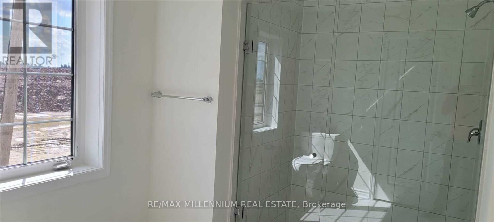 33 Eberly Woods Drive, Caledon, Ontario  L7C 4J2 - Photo 13 - W12957350