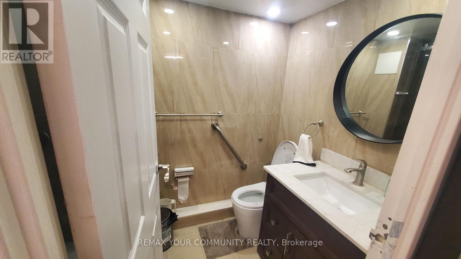 505 - 2470 Eglinton Avenue W, Toronto, Ontario  M6M 5E7 - Photo 11 - W12957388