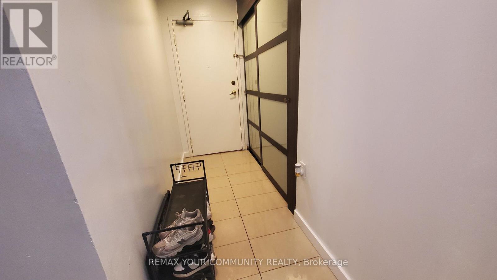 505 - 2470 Eglinton Avenue W, Toronto, Ontario  M6M 5E7 - Photo 3 - W12957388