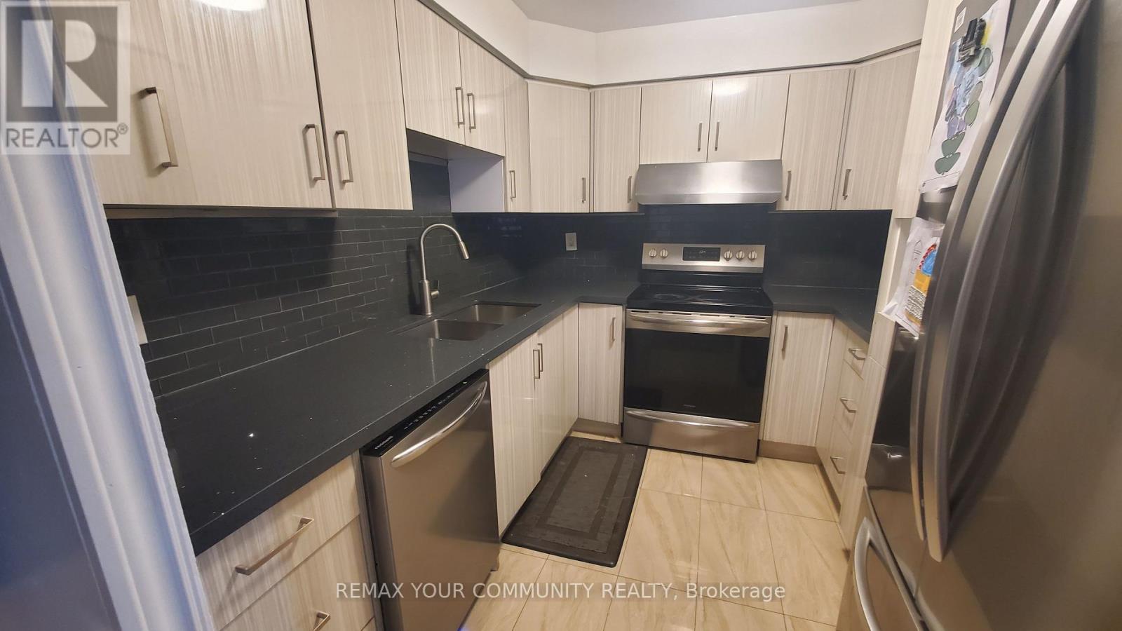 505 - 2470 Eglinton Avenue W, Toronto, Ontario  M6M 5E7 - Photo 4 - W12957388