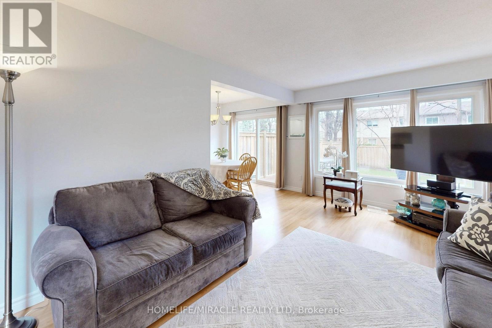 3489 Woodhurst Crescent, Mississauga, Ontario  L5L 1N3 - Photo 7 - W12957390