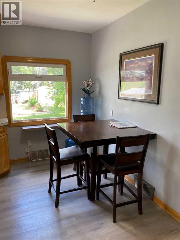 518 4 Avenue W, Brooks, Alberta  T1R 0B3 - Photo 9 - A2280042