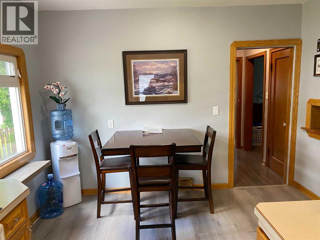 518 4 Avenue W, Brooks, Alberta  T1R 0B3 - Photo 8 - A2280042