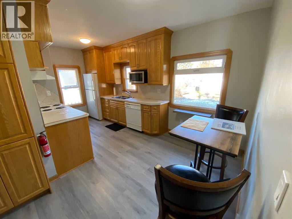 518 4 Avenue W, Brooks, Alberta  T1R 0B3 - Photo 10 - A2280042