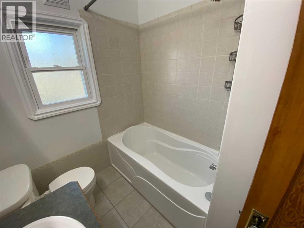 518 4 Avenue W, Brooks, Alberta  T1R 0B3 - Photo 15 - A2280042