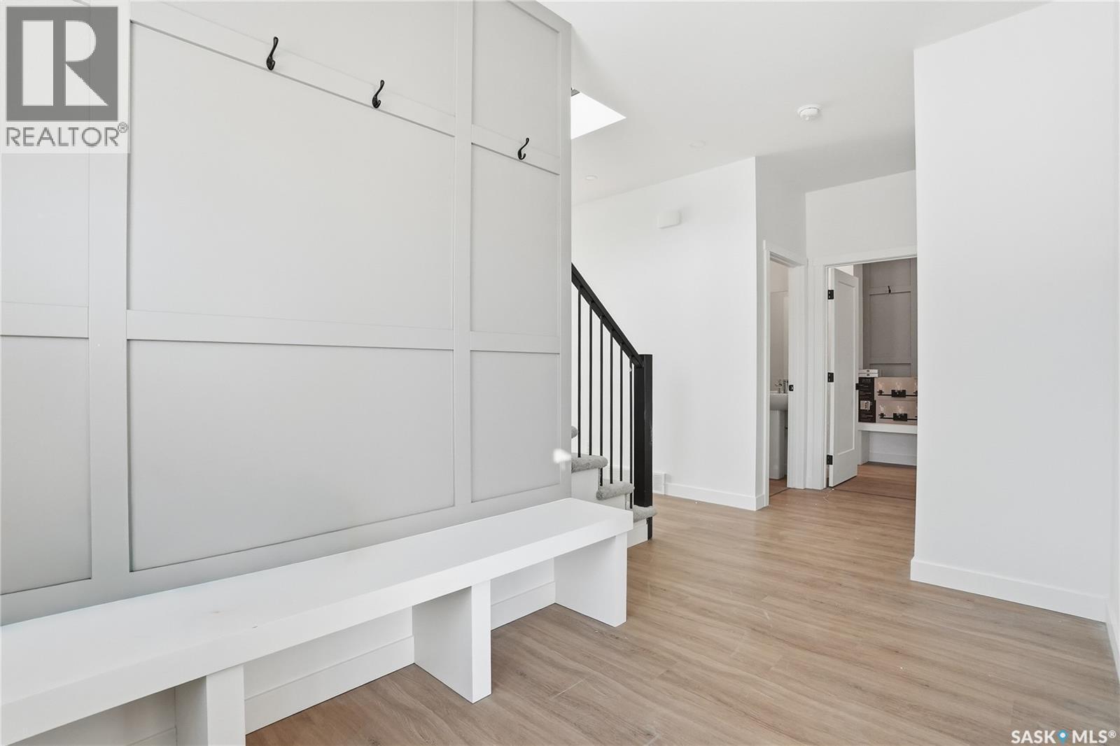 154 Haverstock Crescent, Saskatoon, Saskatchewan  S7W 1E3 - Photo 3 - SK032074