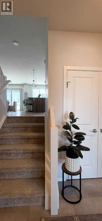 831 Bayview Terrace SW, Airdrie, Alberta  T4B 4G2 - Photo 5 - A2295427