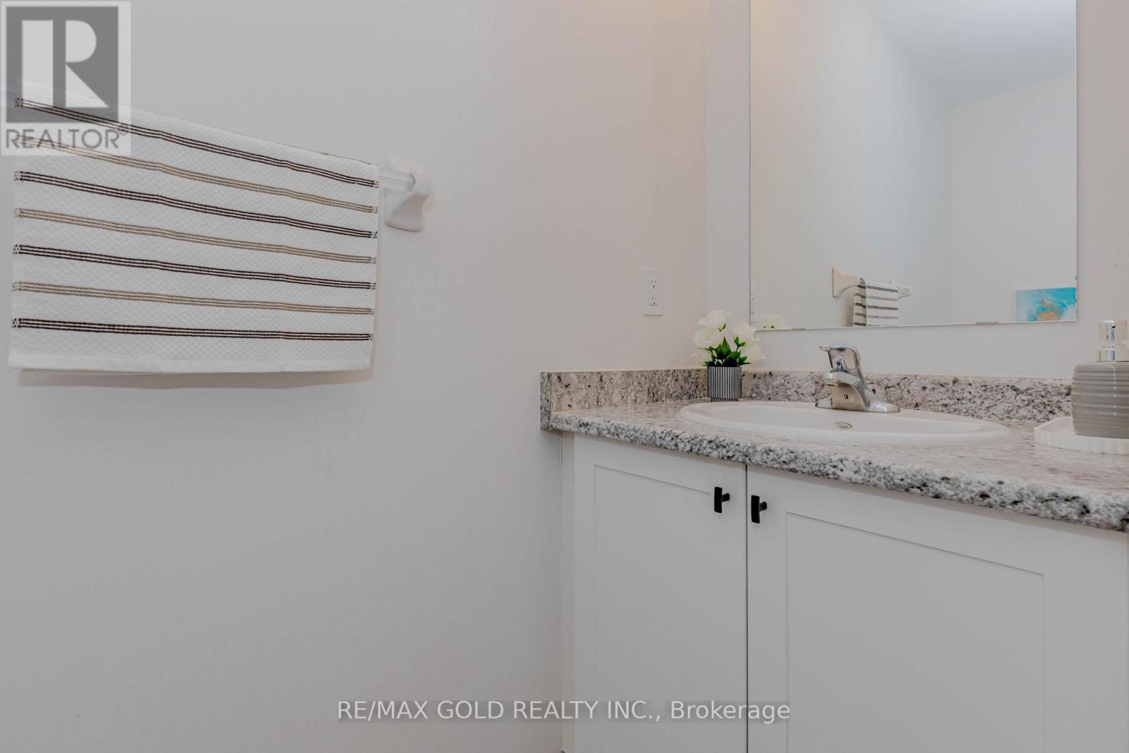 75 Pony Way, Kitchener, Ontario  N2R 0R8 - Photo 22 - X12957362