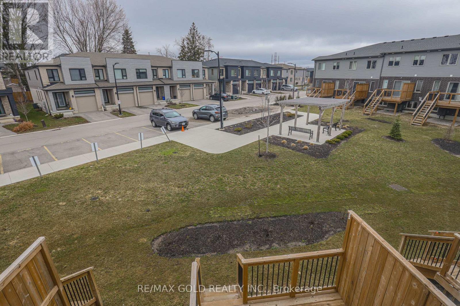 75 Pony Way, Kitchener, Ontario  N2R 0R8 - Photo 34 - X12957362