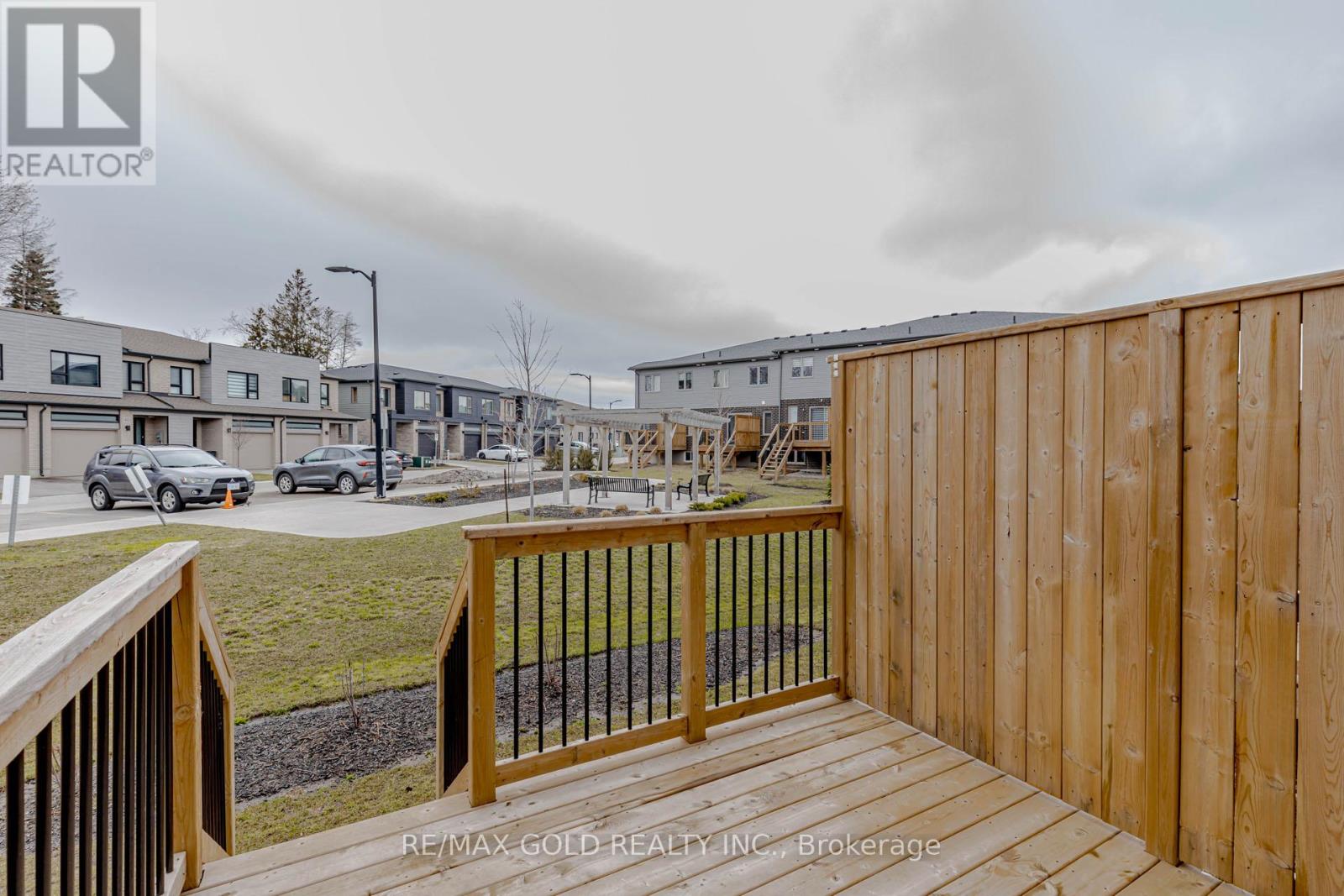 75 Pony Way, Kitchener, Ontario  N2R 0R8 - Photo 36 - X12957362