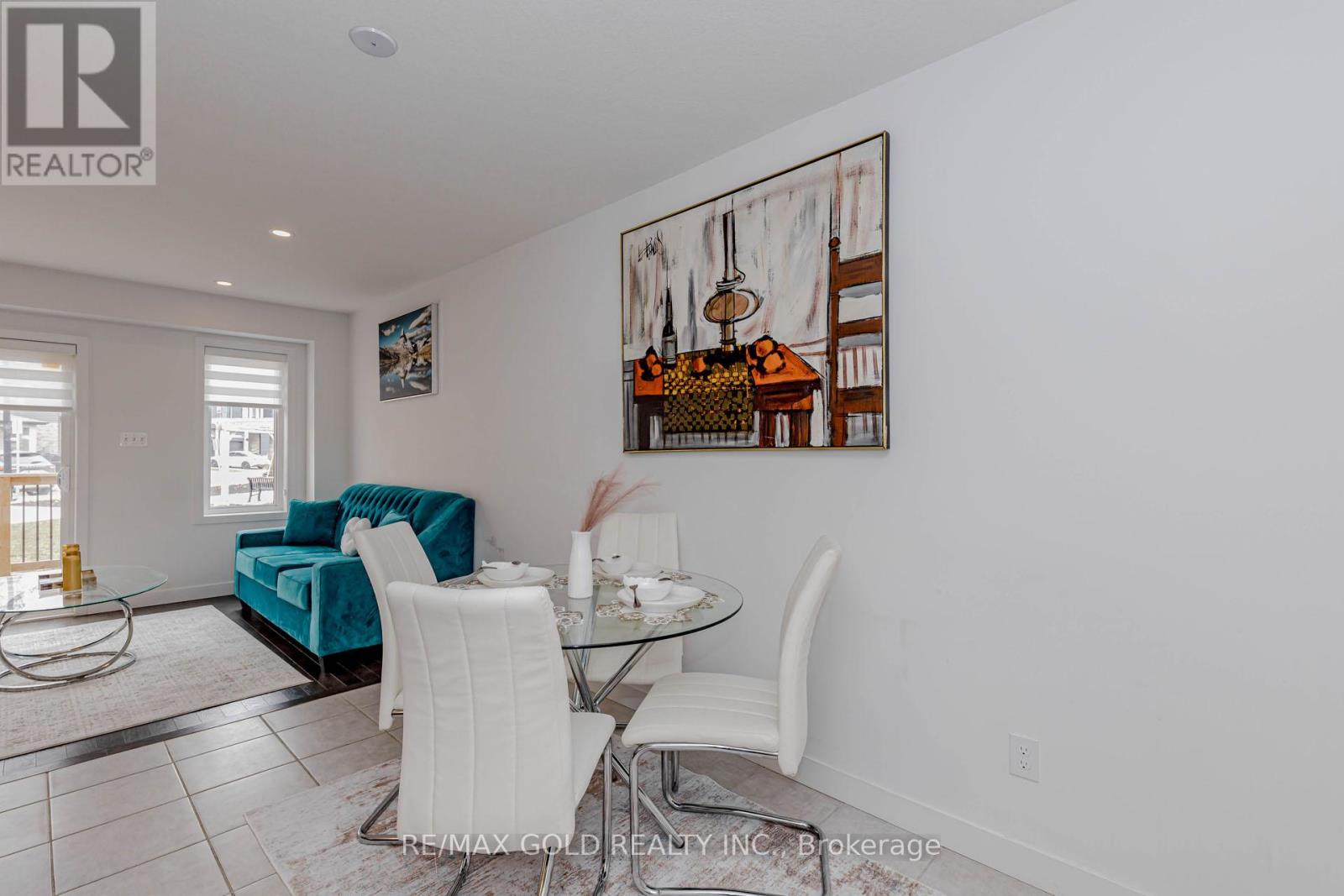 75 Pony Way, Kitchener, Ontario  N2R 0R8 - Photo 7 - X12957362