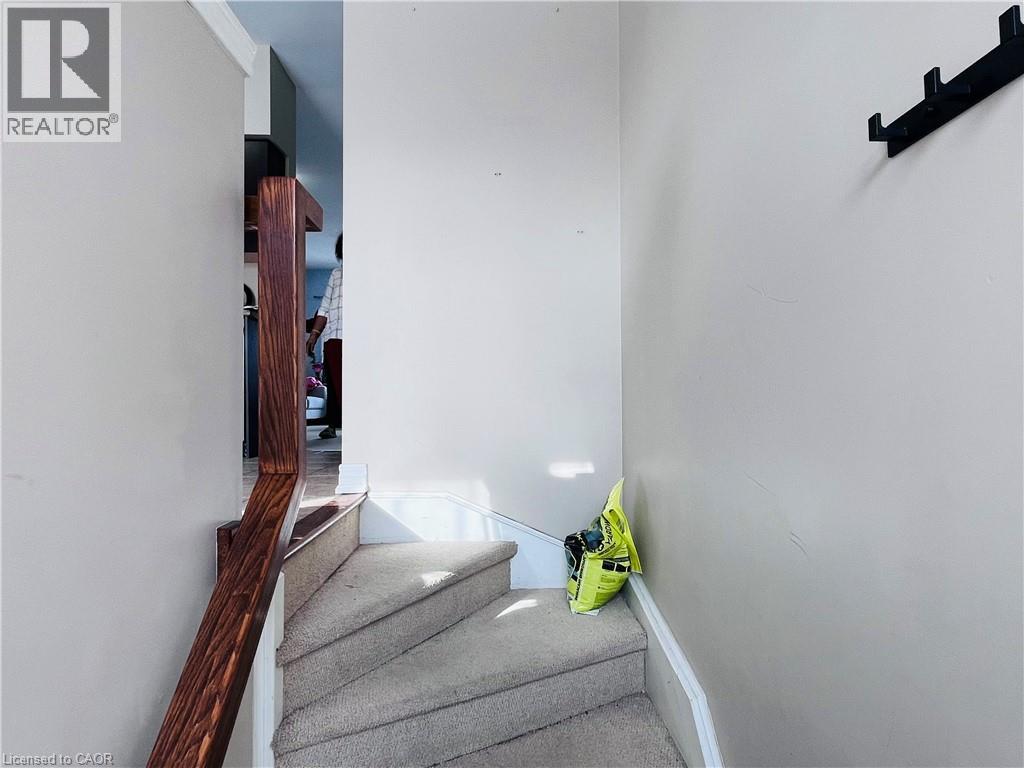 5053 Bidwell Common, Burlington, Ontario  L7L 0A4 - Photo 3 - 40800966