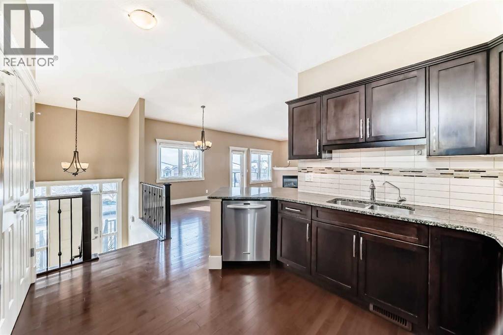 520 Rocky Vista Gardens NW, Calgary, Alberta  T3G 0B7 - Photo 8 - A2297571