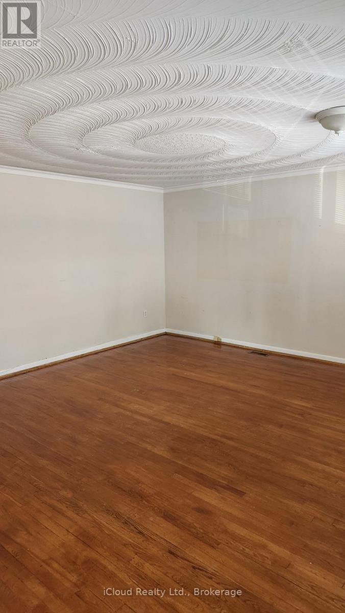 2nd Floor - 5084 Dundas Street W, Toronto, Ontario  M9A 1C2 - Photo 4 - W12707244