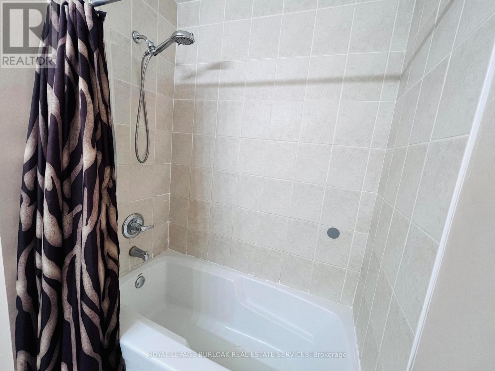 5053 Bidwell Common, Burlington, Ontario  L7L 0A4 - Photo 22 - W12732698