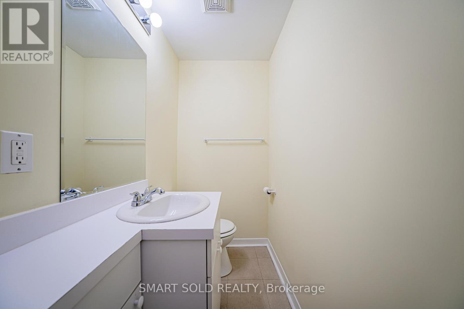 995 Garrard Avenue, Mississauga, Ontario  L5E 1L4 - Photo 30 - W12885392