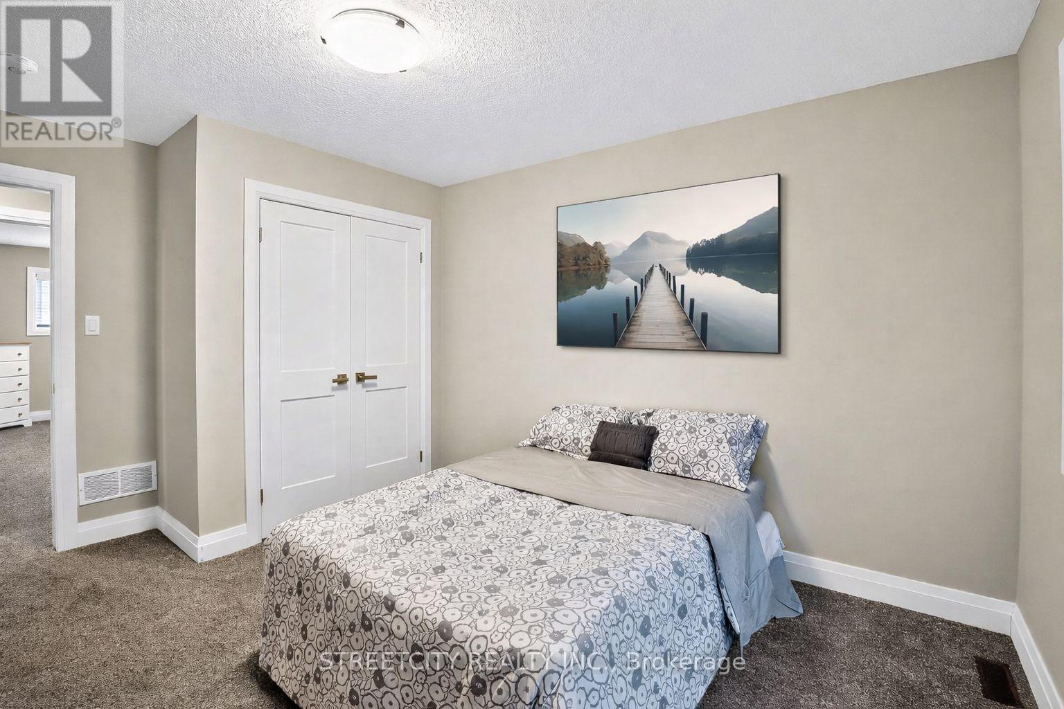 56 Compass Trail, Central Elgin, Ontario  L5G 4T8 - Photo 20 - X12933814