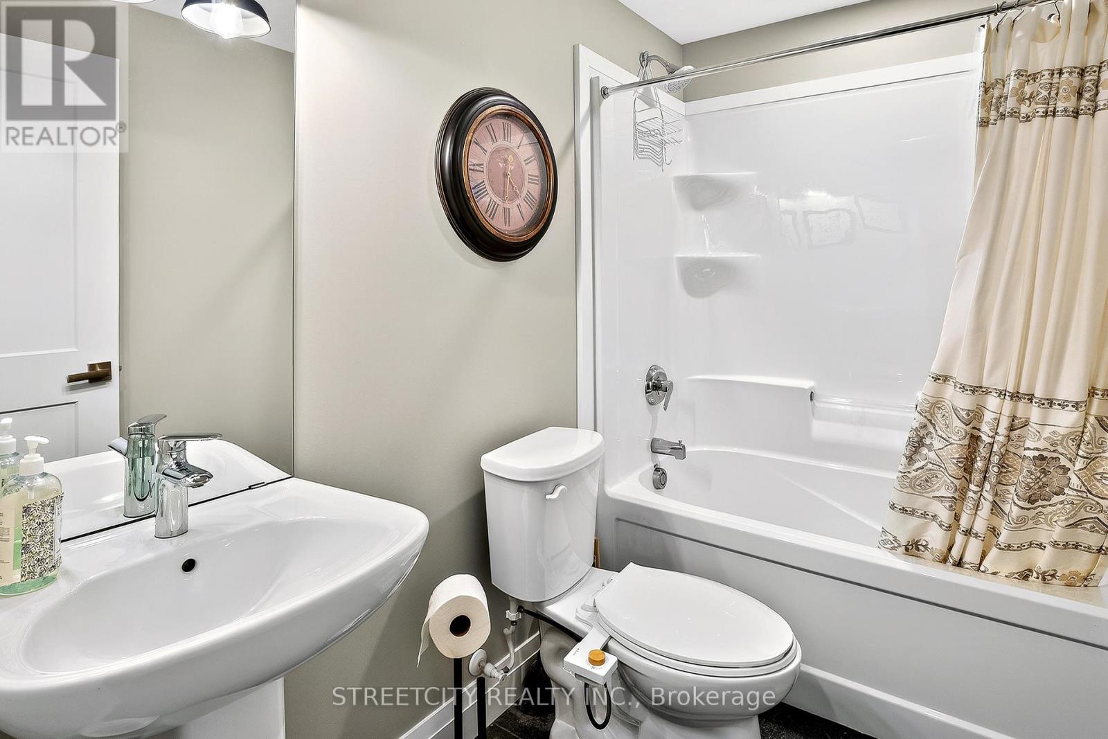 56 Compass Trail, Central Elgin, Ontario  L5G 4T8 - Photo 27 - X12933814