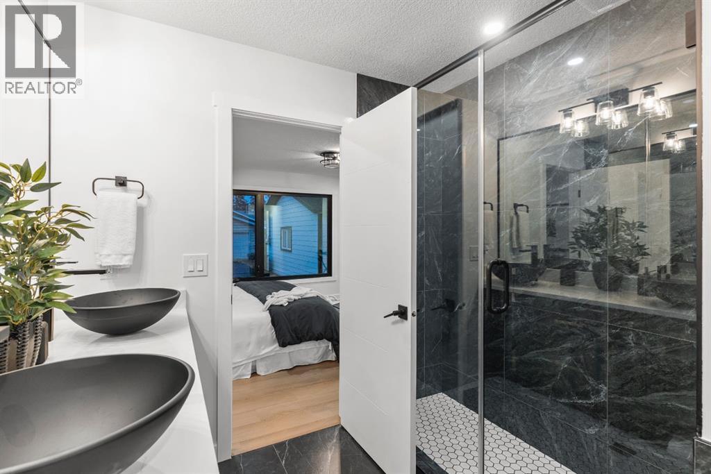 4940 45 Street SW, Calgary, Alberta  T3E 3W4 - Photo 20 - A2264944