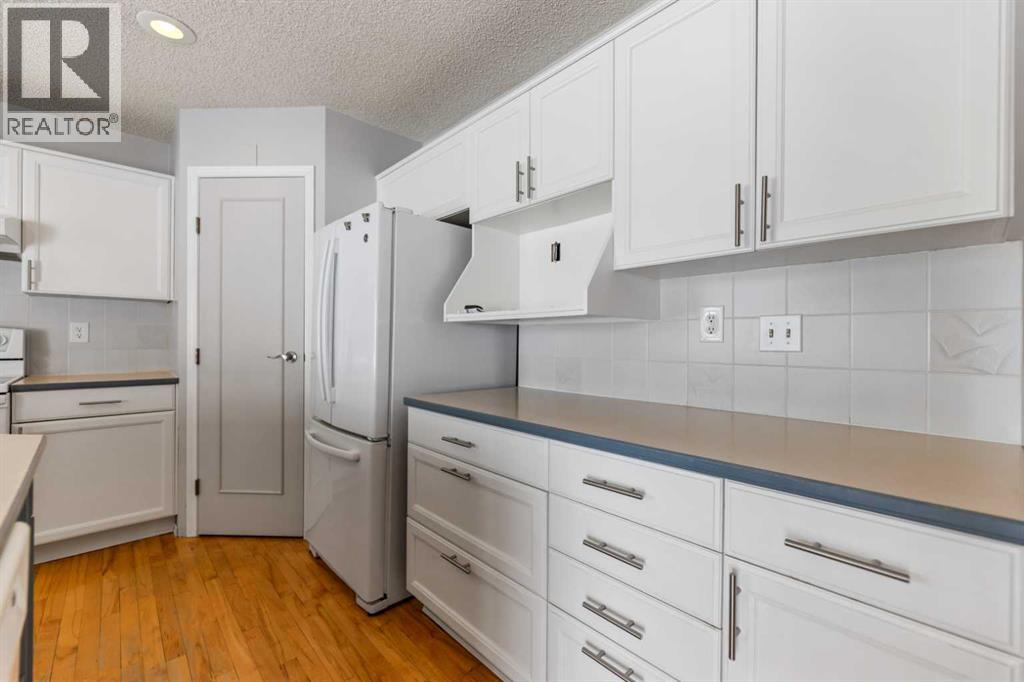 9 Mckenzie Place SE, Calgary, Alberta  T2Z 1T4 - Photo 17 - A2296865