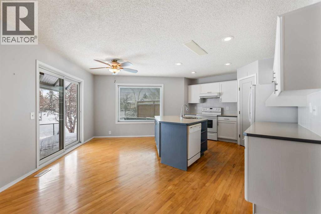 9 Mckenzie Place SE, Calgary, Alberta  T2Z 1T4 - Photo 13 - A2296865