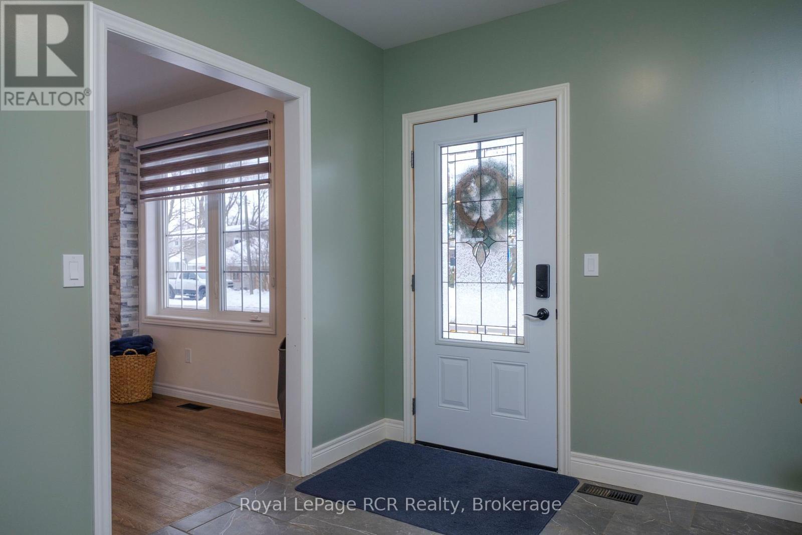 482 Wolsley Street, Huron-Kinloss, Ontario N0G 2H0 - Photo 2 - X12957408