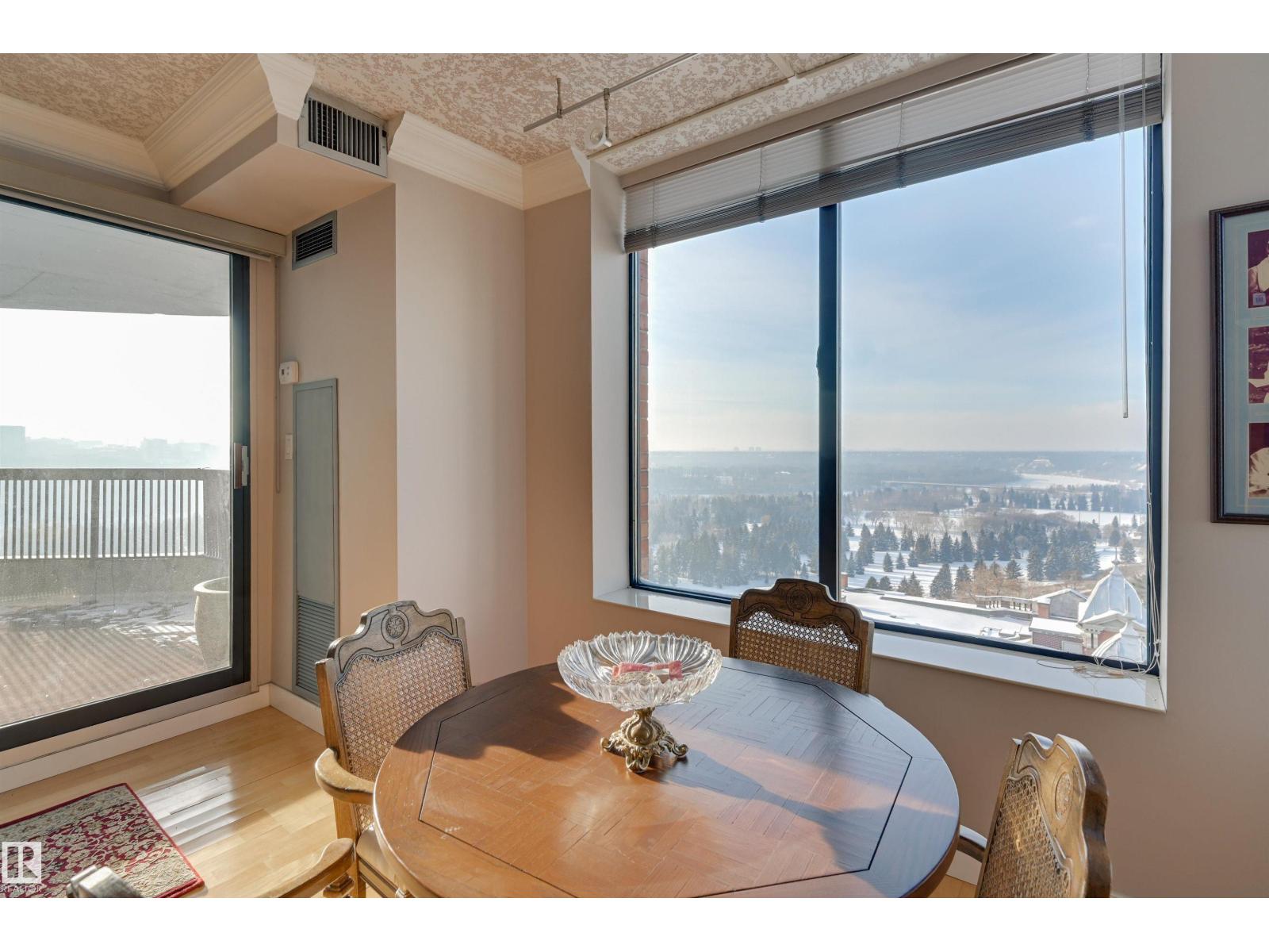 #1102 11503 100 Av Nw, Edmonton, Alberta  T5K 2K7 - Photo 3 - E4480687