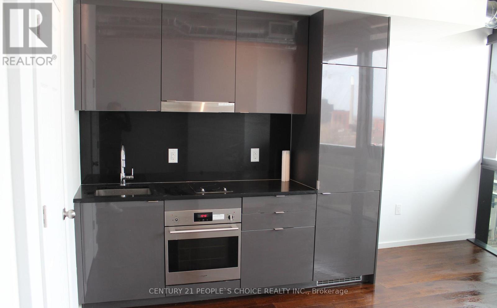 910 - 21 Lawren Harris Square, Toronto, Ontario  M5A 0T4 - Photo 4 - C12957404