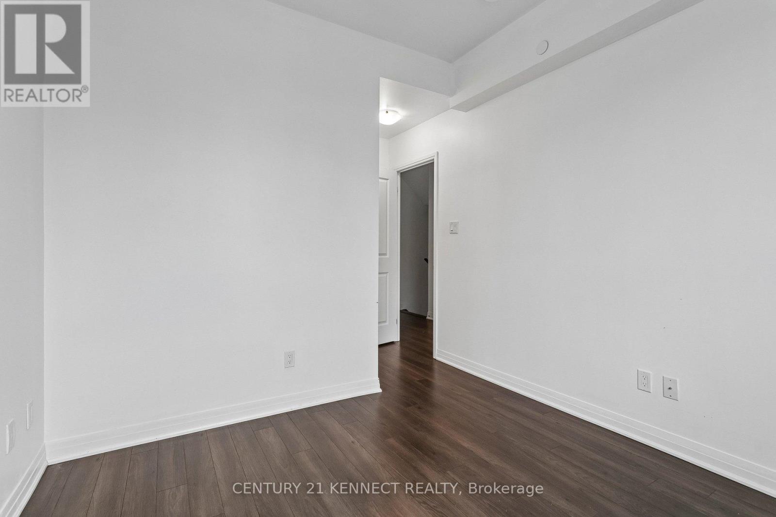 12 - 670 Atwater Avenue, Mississauga, Ontario  L5G 4K7 - Photo 12 - W12957312