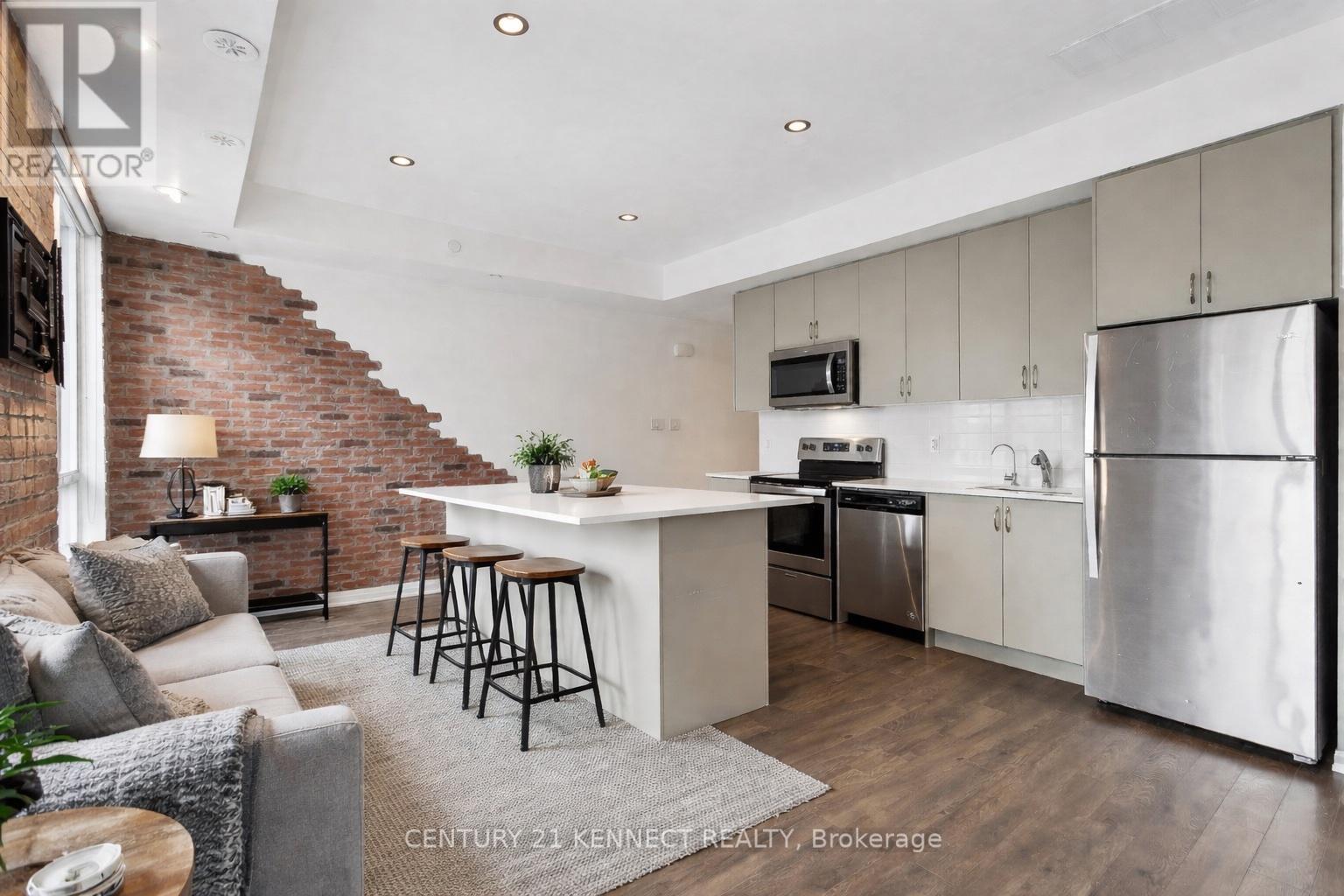 12 - 670 Atwater Avenue, Mississauga, Ontario  L5G 4K7 - Photo 6 - W12957312