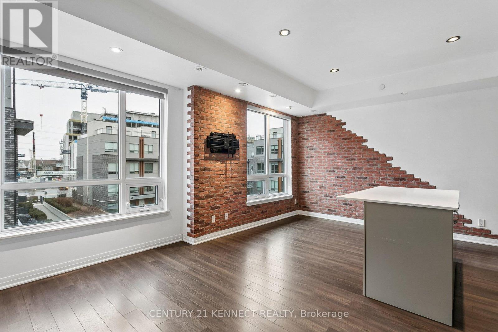 12 - 670 Atwater Avenue, Mississauga, Ontario  L5G 4K7 - Photo 7 - W12957312