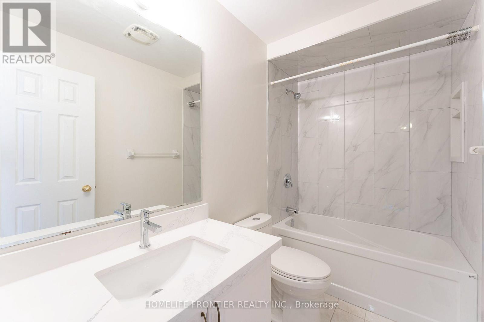 100 Selkirk Drive, Richmond Hill, Ontario  L4B 4S4 - Photo 22 - N12957402