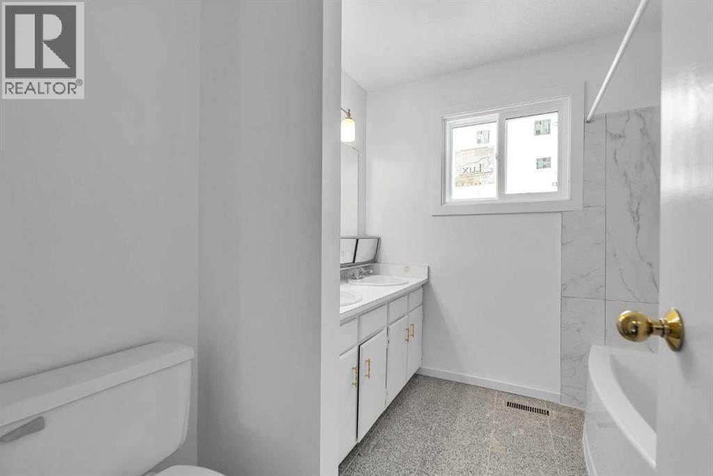 318 Marlborough Way Ne, Calgary, Alberta T2A 6R9 - Photo 14 - A2286371