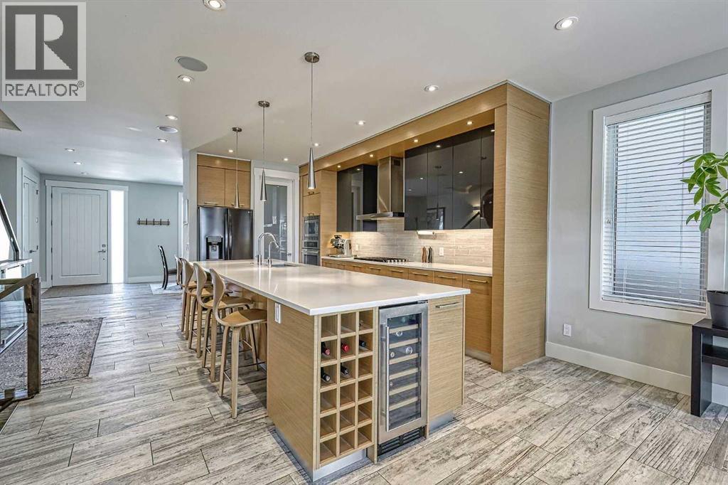 2418 24a Street SW, Calgary, Alberta  T3E 1W1 - Photo 7 - A2295875