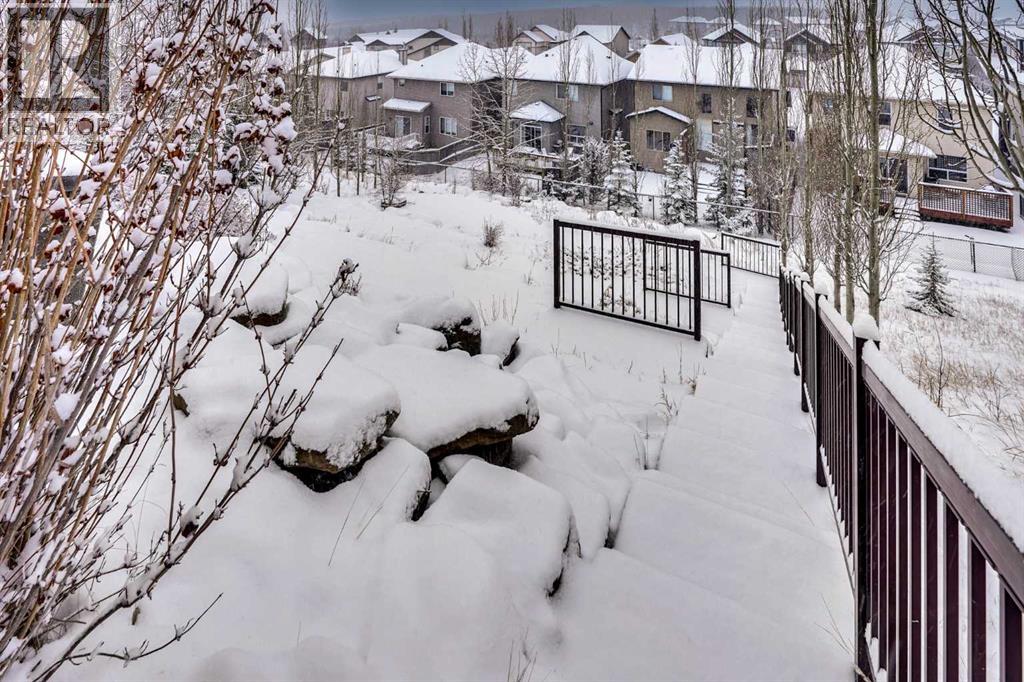 160 Tremblant Way SW, Calgary, Alberta  T3H 0B8 - Photo 43 - A2298595