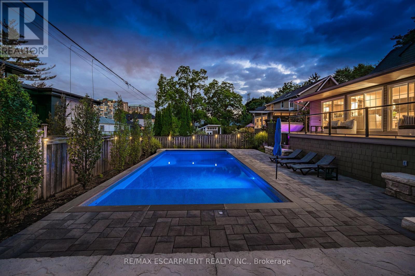 1390 Halifax Place, Burlington, Ontario  L7S 1J6 - Photo 48 - W12957398