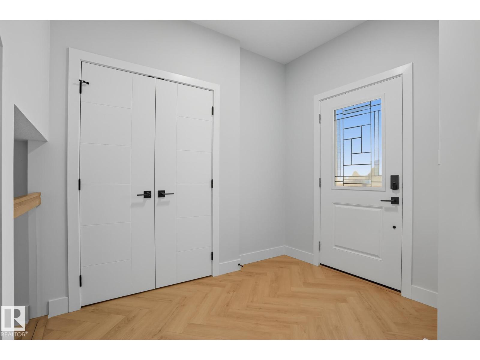 18135 87 St Nw, Edmonton, Alberta  T5Z 0X3 - Photo 2 - E4480688