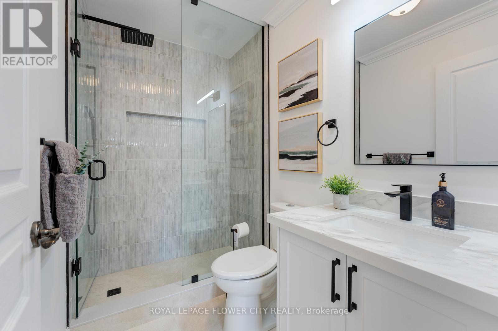 19 Connorvale Avenue, Toronto, Ontario M8W 3Z9 - Photo 39 - W12954280