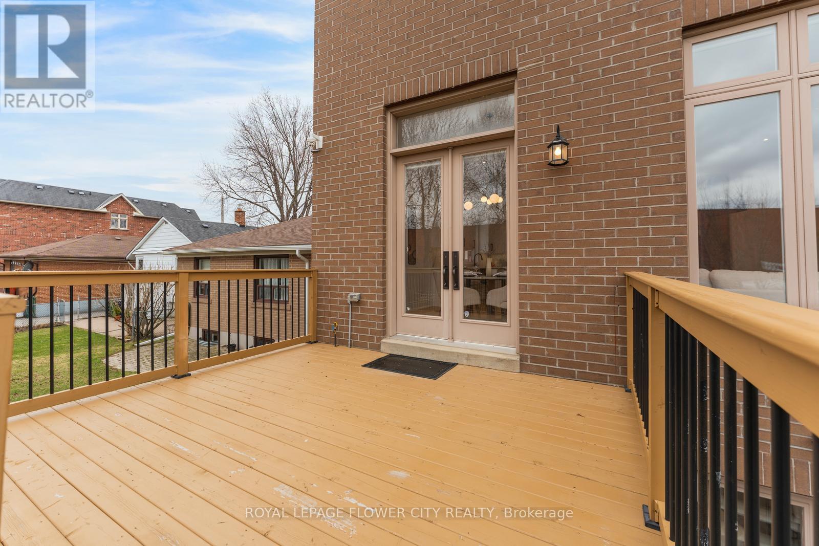 19 Connorvale Avenue, Toronto, Ontario M8W 3Z9 - Photo 43 - W12954280