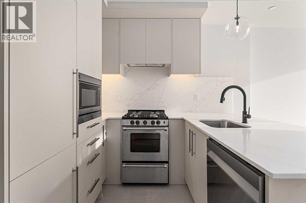 603, 8375 Broadcast Avenue SW, Calgary, Alberta  T3H 6L3 - Photo 5 - A2274615